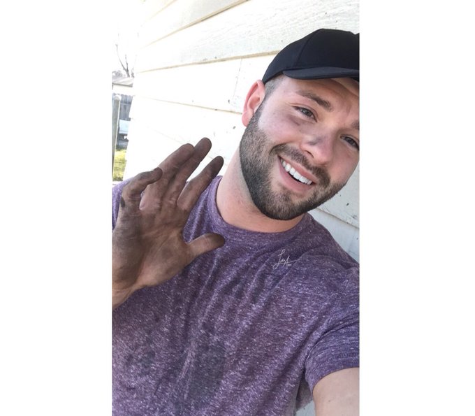 Car repairs done! #dirtyboy https://t.co/AnIxQRetV4<a href="/tag/dirtyboy"class="tags">#dirtyboy</a>