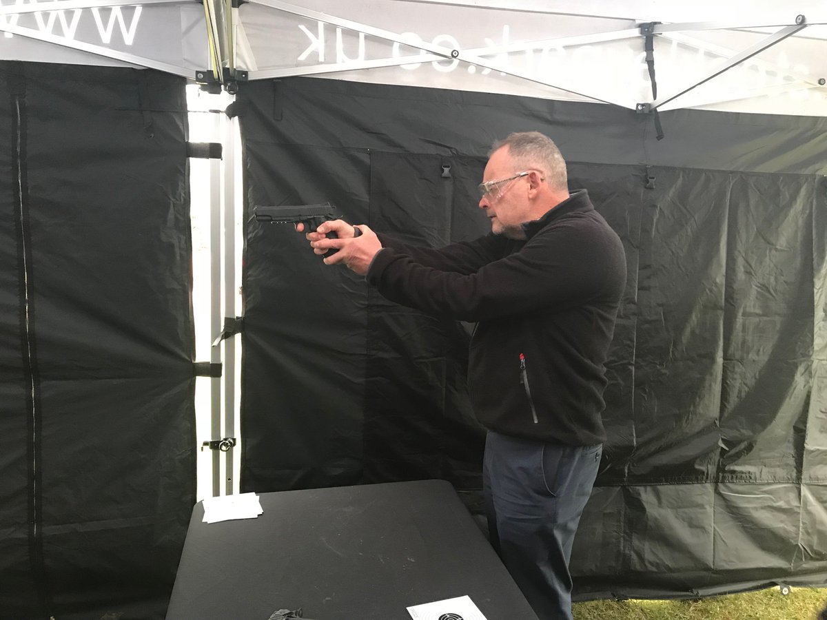 stockley_park's tweet photo. Happy to #ShareLifeShareFun! #BBGunTargetShootingEvent #StockleyPark #TheSquareabout https://t.co/TdW3RHbGQE