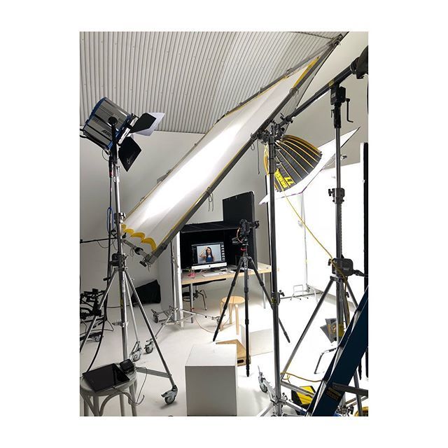 JackTerryPhoto's tweet photo. Studio Day shooting stills and motion for a great new client 💡
-
-
-
#briese77 #hmi #briesehmi #arri #onset #bts #bhts iso2000 #famousbtsmag #setlighting #constantlight # https://t.co/X0RO6yudlj
