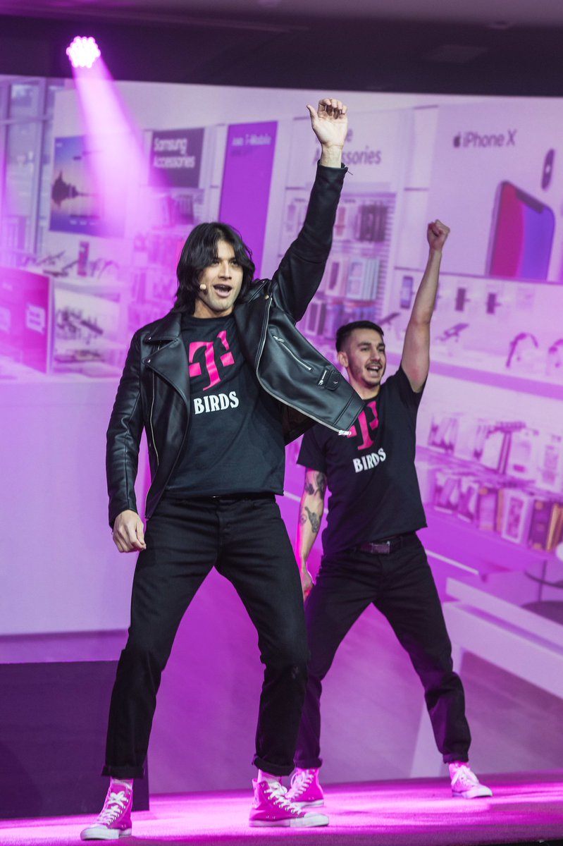 Killing it at #WC18 with @kingcruztmobile and @TmobileTBirds!! Can’t wait for tomorrow at #TheUnstoppableTour!! You ready #SWisBest?!?! #AreYouWithUs #WeWontStop #WinForeverLA 

@JonFreier @JohnLegere @drakenic @SamSindha @SievertMike
