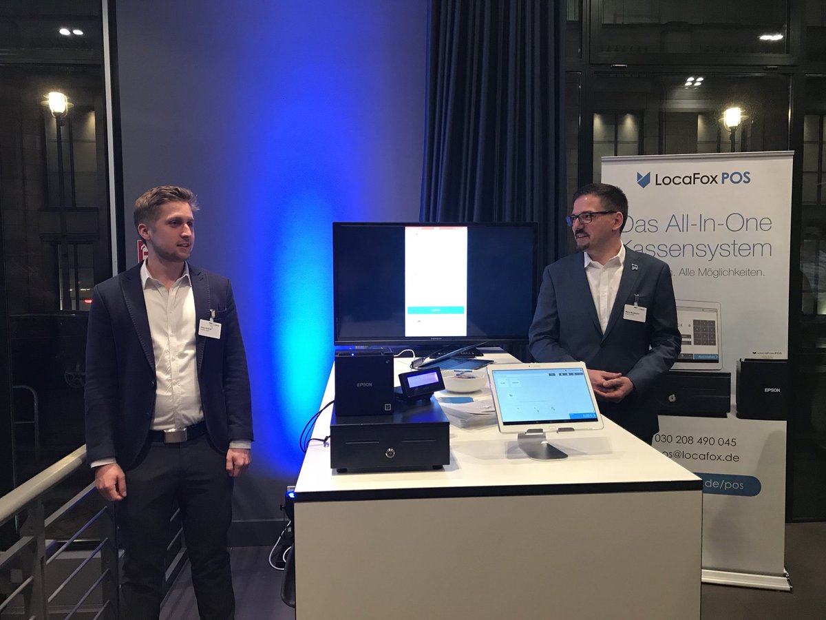 Wie wird der Einzelhandel der Zukunft aussehen? Bei <a href="/LocafoxDE/">LocaFox</a> lernen wir die Kassensysteme von morgen kennen. #TechTouch #arbeitviernull <a href="/w_jahr/">Wissenschaftsjahr</a>