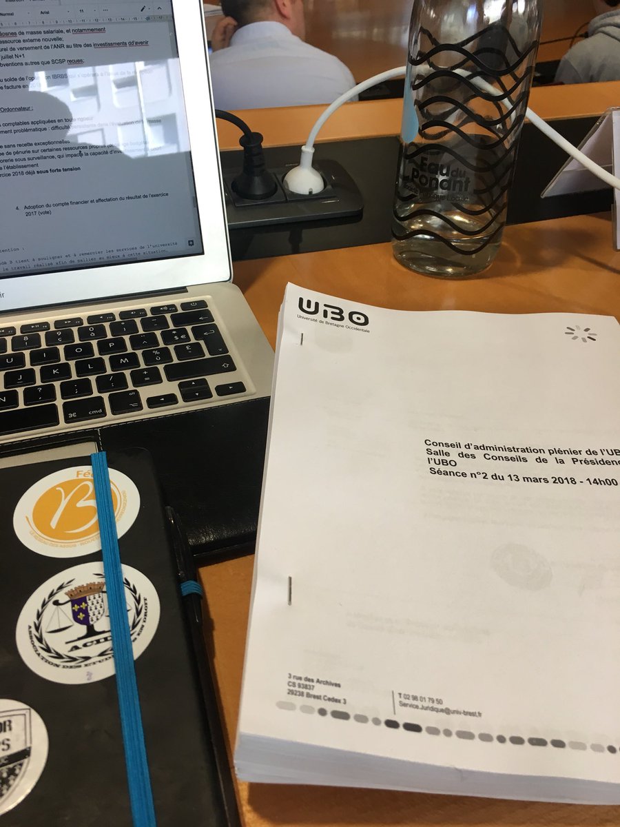 Le nouvelle équipe d’élus de la @fedeb29 est présente pour son 1er Conseil d’Administraion a l’ <a href="/UBO_UnivBrest/">UBO - Univ. Brest</a> ! Félicitations à Paul Vasselin-Lesca et à Chloé Gouriou élus VPE CFVU et CA de l’UBO. #BougeTonCampus <a href="/La_FAGE/">FAGE</a>