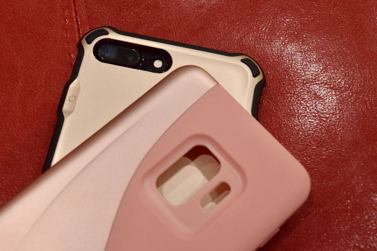 YetAnotherTech's tweet image. Dear @SamsungMobileUS 

We’re out here being creators but these product shots look weird without a #GalaxyS9 . If you got any more units, we’d like to borrow one for some quick photos. Thanks!