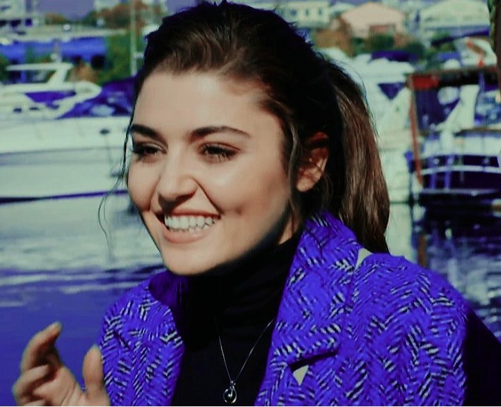 ..😋💙 #HandeErçel