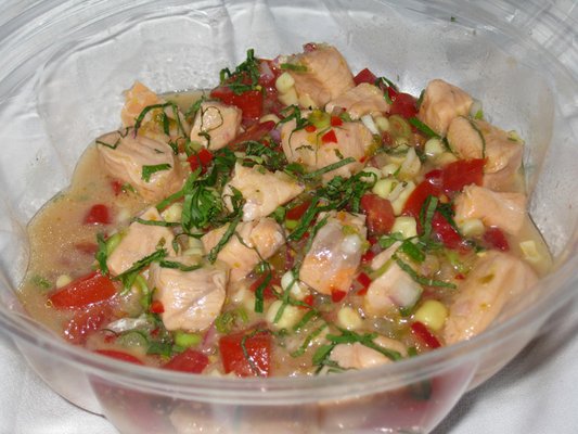 nomadicboys's tweet photo. Peruvian salmon ceviche recipe https://t.co/QBSFgxT3cO #peru #peruvianrecipes https://t.co/H1zDmeFfc9