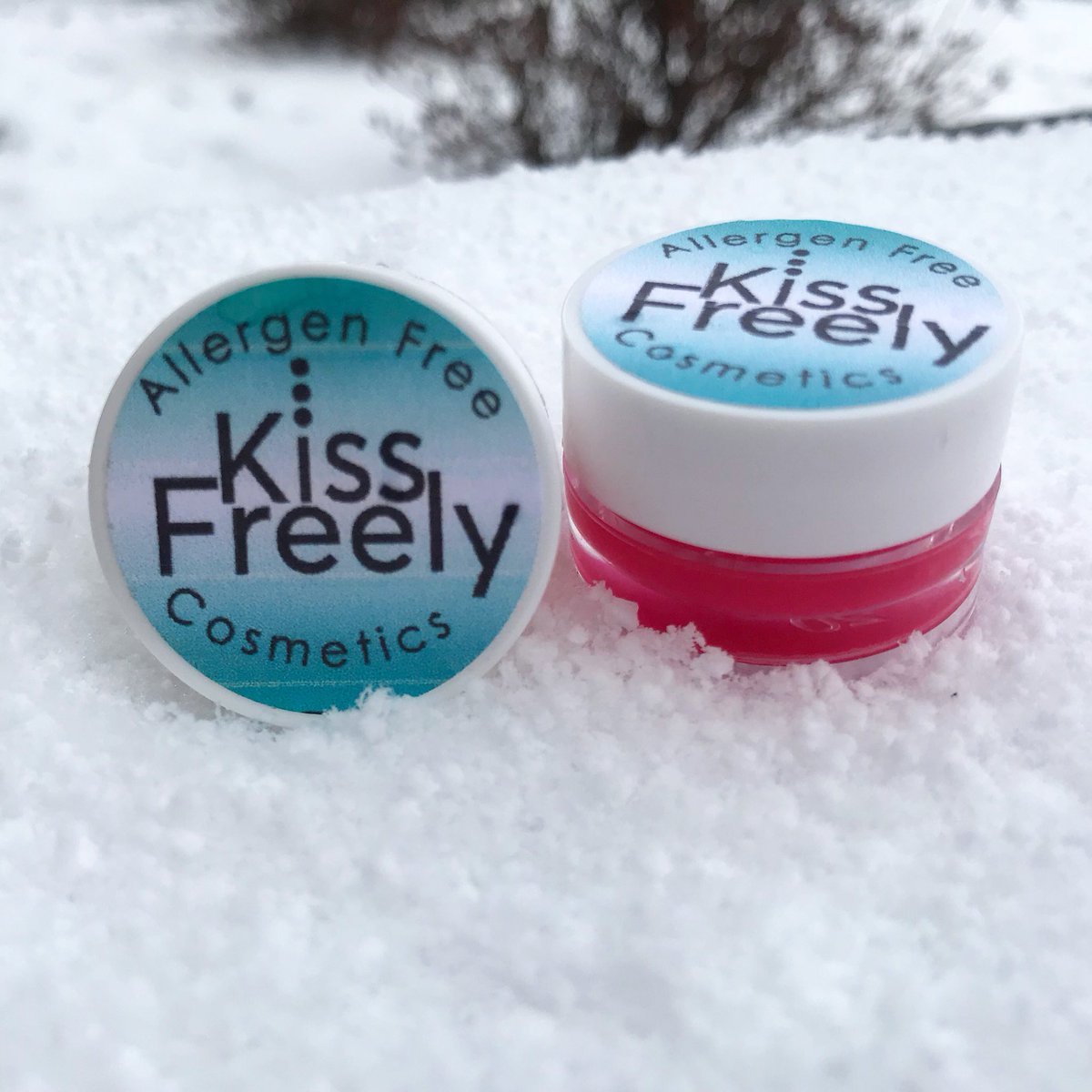 KissFreely's tweet photo. The snow seems like it’s never ending in the Northeast. Protect your allergy babies lips in this cold weather with our #top8free lip balms.

Use code Snowday at check out and get 15% off your total order. 
https://t.co/w8xSwoJUSx💋 https://t.co/virXbWt76c