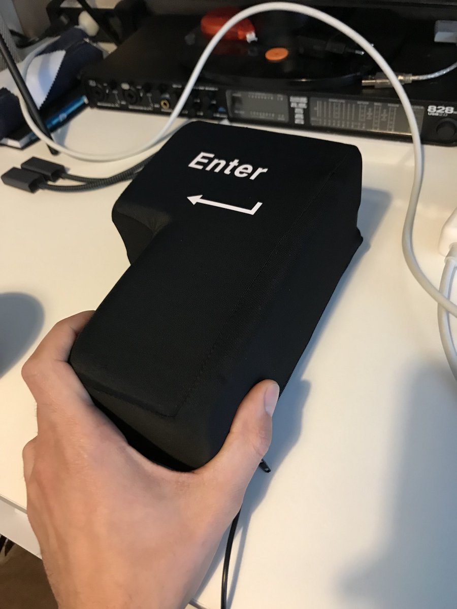 liquidNet36's tweet photo. Time to ENTER commands 😜👍#enterButton #bugPunching #terminal #commandline https://t.co/GSVxnQkbIq