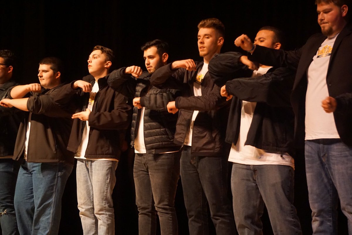 GNBVTAfterProm's tweet photo. Guys we are well aware the snow is setting us back. But tickets will be on sale during all lunch shifts in the welcome center and after school in G141. Get your tickets before the show on friday because they are $13 now and $16 at the door! THIS IS OUR AFTER PROM. LETS GET IT https://t.co/8prsNeGNwI