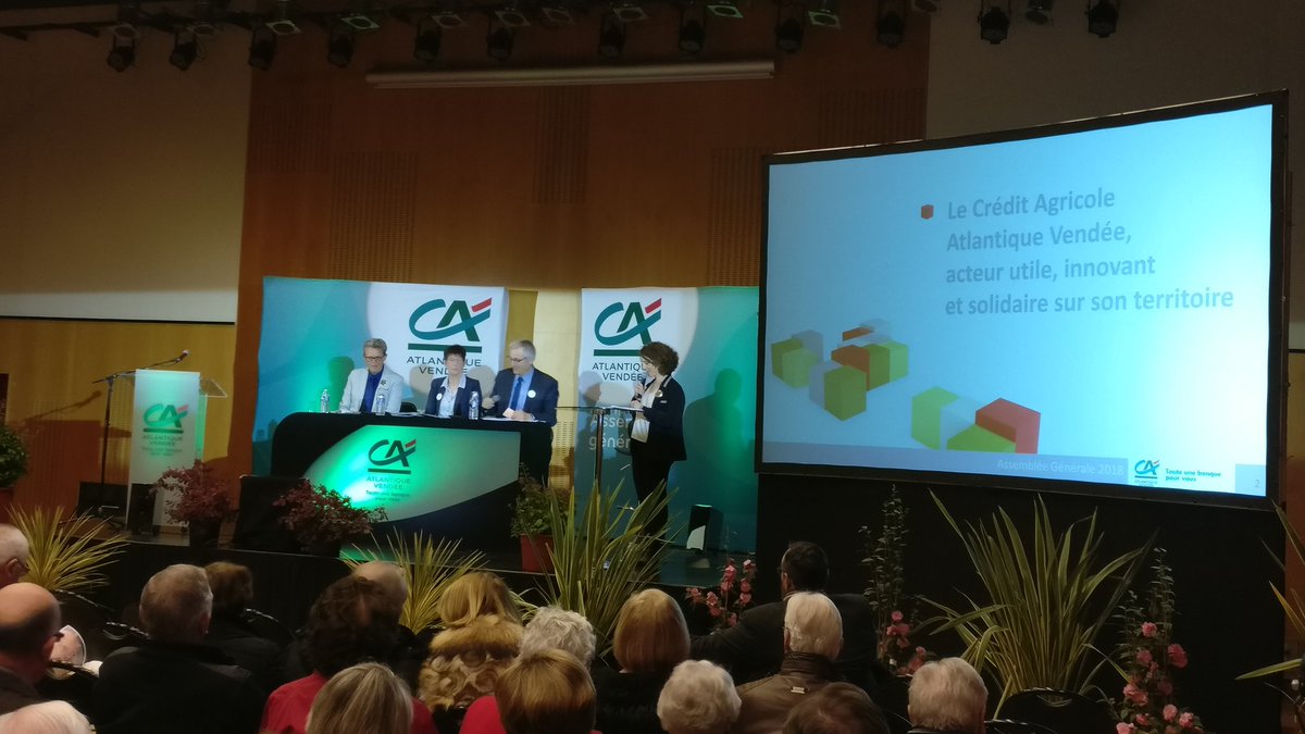 dagrolleau's tweet photo. #agcl2018 l'AG de la caisse locale de Carquefou vient de débuter https://t.co/48HM9A7mcV