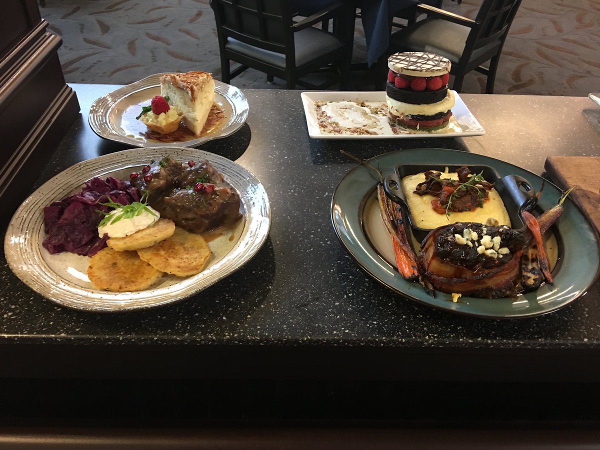 ReyRd2's tweet photo. 7 down with 4 more to go! Who will be our North Ohio culinary champ? Such amazingly talented chefs! https://t.co/z5G7fGHl3n