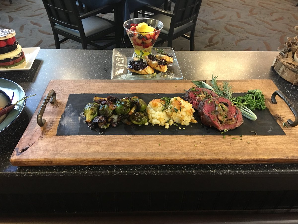 ReyRd2's tweet photo. 7 down with 4 more to go! Who will be our North Ohio culinary champ? Such amazingly talented chefs! https://t.co/z5G7fGHl3n