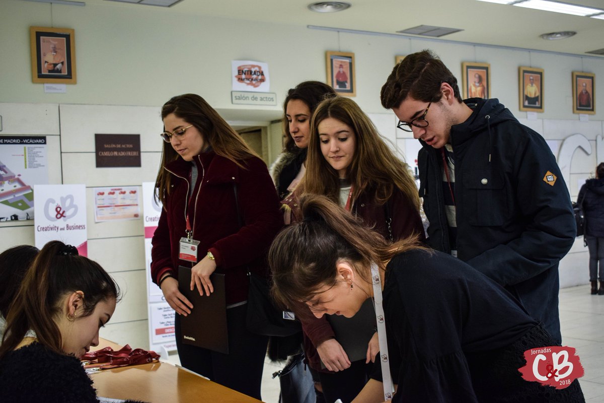 apoeasociacion's tweet photo. ¡Increíble! Así han sido las jornadas @cyb_urjc de este año en la @urjc. Gracias a la organización por confiar en #APOEasociacion para este eventazo. ¡Ha sido maravilloso! https://t.co/vyytRGHOUW