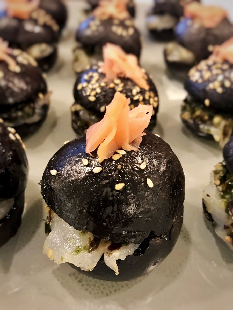 Ce soir au Lab du siège <a href="/Elior_Group/">Elior Group</a>, c’est soirée innovations culinaires ! Au programme une question : que mangerons-nous demain ? 👨🏽‍🍳👩🏻‍🍳 #TimeSavored