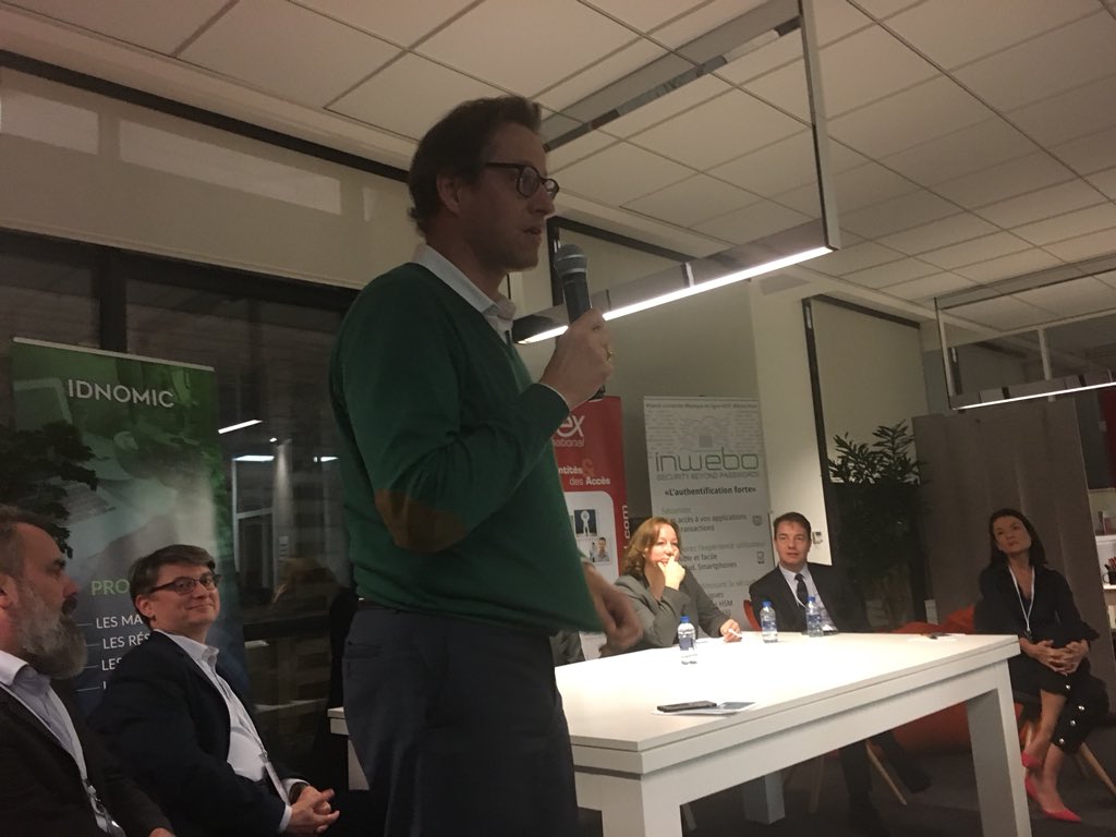 EdwBross's tweet photo. #hexaclub mot de clôture de @JNdeGALZAIN « les technologies ne font pas tout, l’accompagnement que l’on peut apporter est essentiel! » merci à tous les intervenants de cette belle table ronde @InWeboTech @idnomic @ILEX_COM @Hexatrust @wallixcom https://t.co/9lQivfGt1b