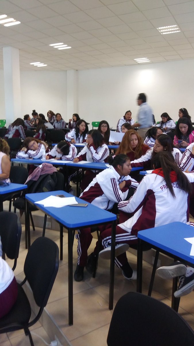 NormalistaBodet's tweet photo. Mujeres extraordinarias, alumnas normalistas escribiendo miniobras de teatro. https://t.co/D26nSXSHW4