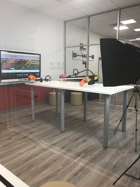 VennovateLabs's tweet photo. Getting ready to film an installation video on The BadgerHead fitting on different weedeaters. What brand trimmer do you use? #badgerhead #weedeater #stihl https://t.co/8GRmJ2jMIs