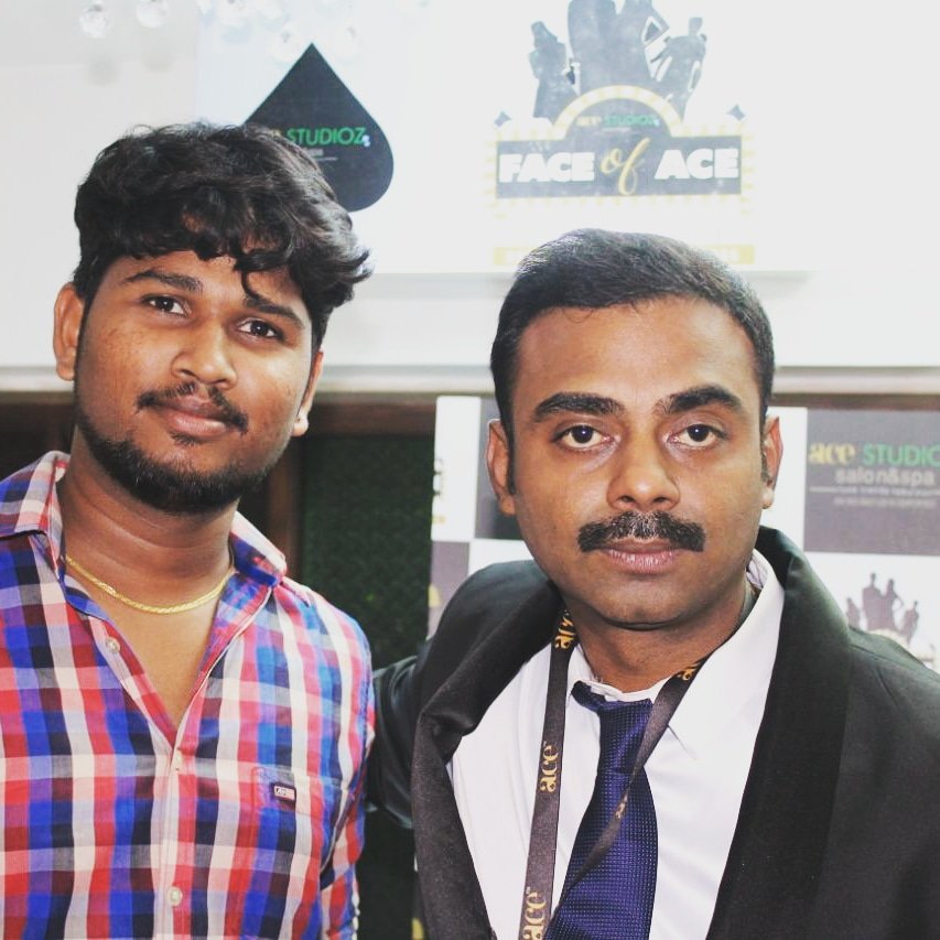 SandySa43673752's tweet photo. Pic with @venks1808 bro
at #Acestudioz opening https://t.co/wum7pmDKjN