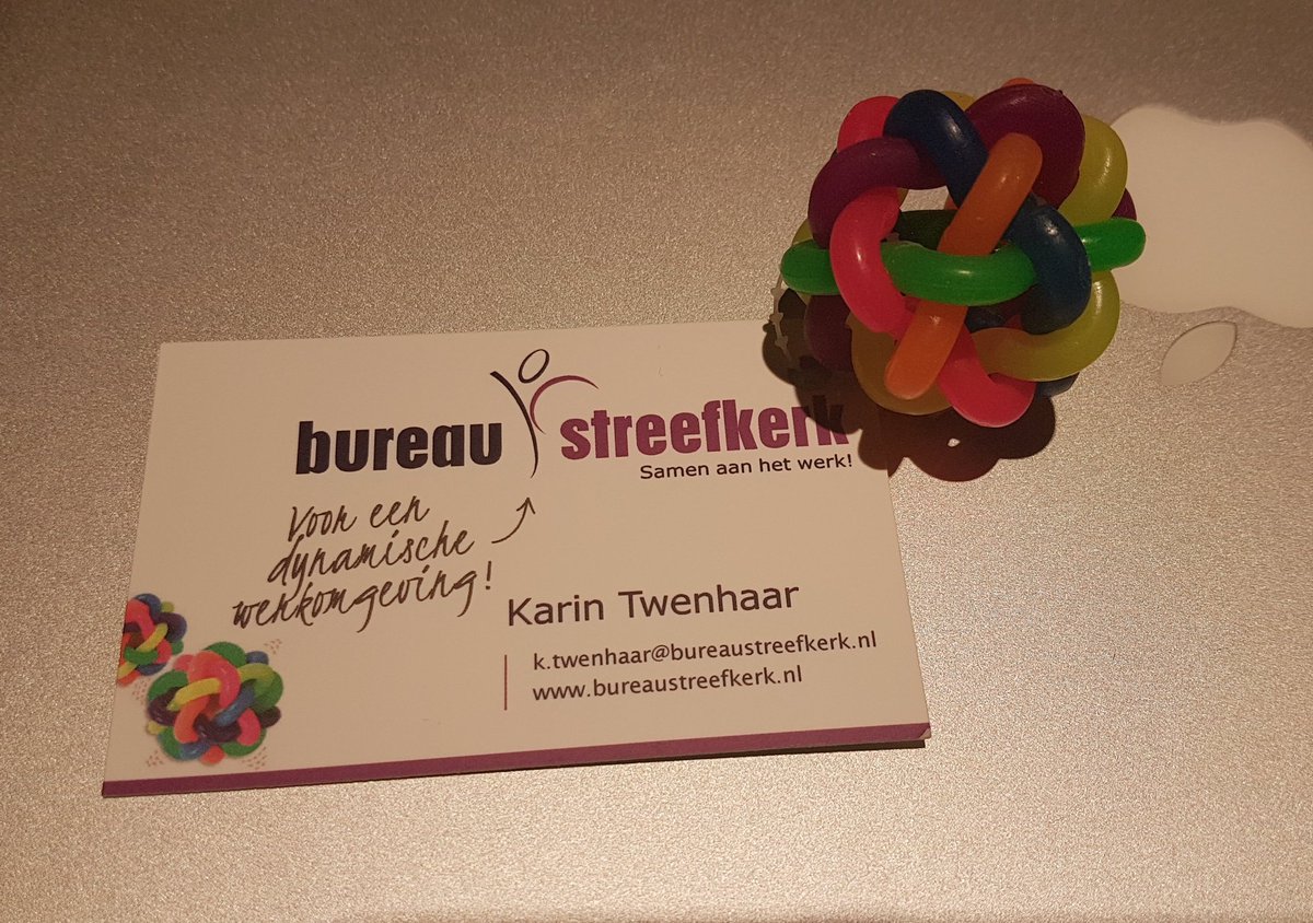 En wat doe je als je naast elkaar op de stand staat van <a href="/DeNetwerkvloer/">De Netwerkvloer</a> #Apeldoorn? <a href="/fit20Hilde/">Hilde Scherrewitz</a> <a href="/werkstreefkerk/">Bureau Streefkerk</a> #samensterker