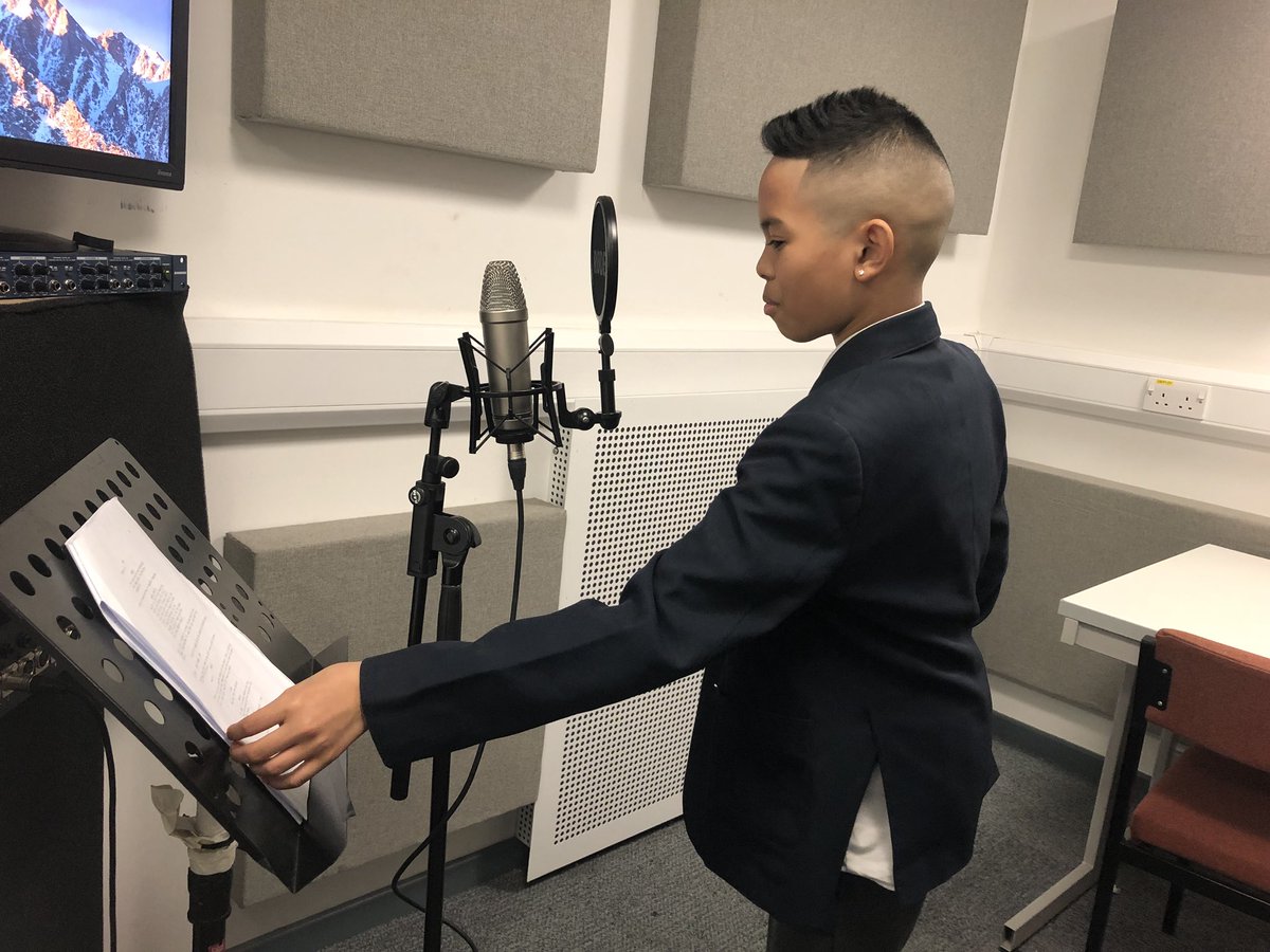 TJandJay's tweet photo. Evening working on the final piece of @KnockoutFilm Can’t wait to see the final short 😬 #Voiceover #Work #Actorslife #ChildActor #Recording #Studio #Acting https://t.co/Gcb1vDYnRY