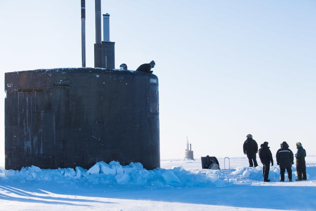 USNavy's tweet photo. #USNavy submarines #USSHartford and #USSConnecticut surface together in #ArcticCircle - https://t.co/gKxbwwdx2q #ICEX 2018 https://t.co/HCiDermqjZ