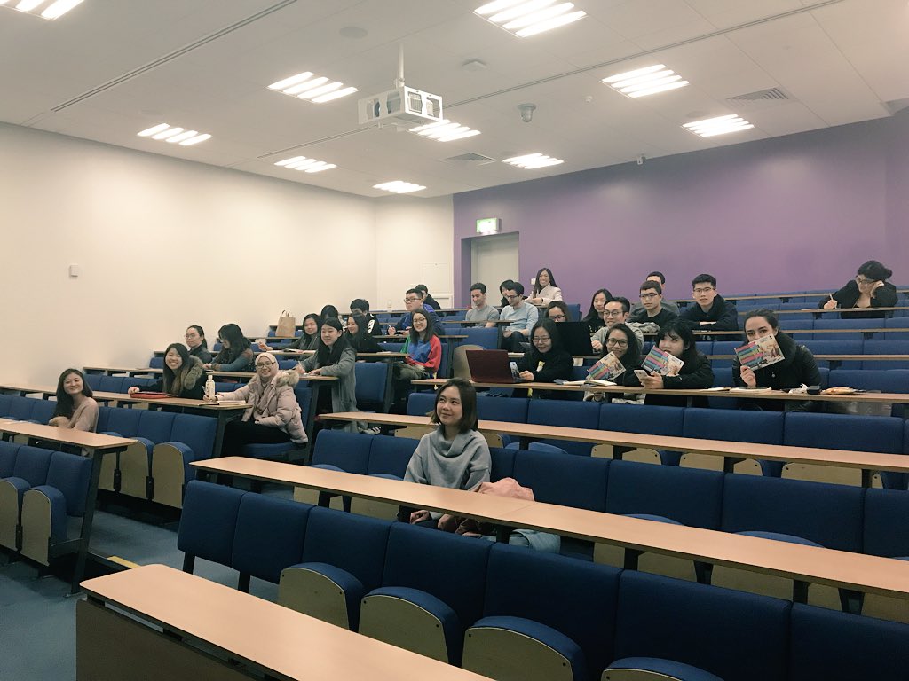 zeniachopra's tweet image. Just finished my lecture on @AccessTier5, Tier 5 GAE #UKvisa. Thank you @UniOfSurrey for having me. It was lovely to meet your students.