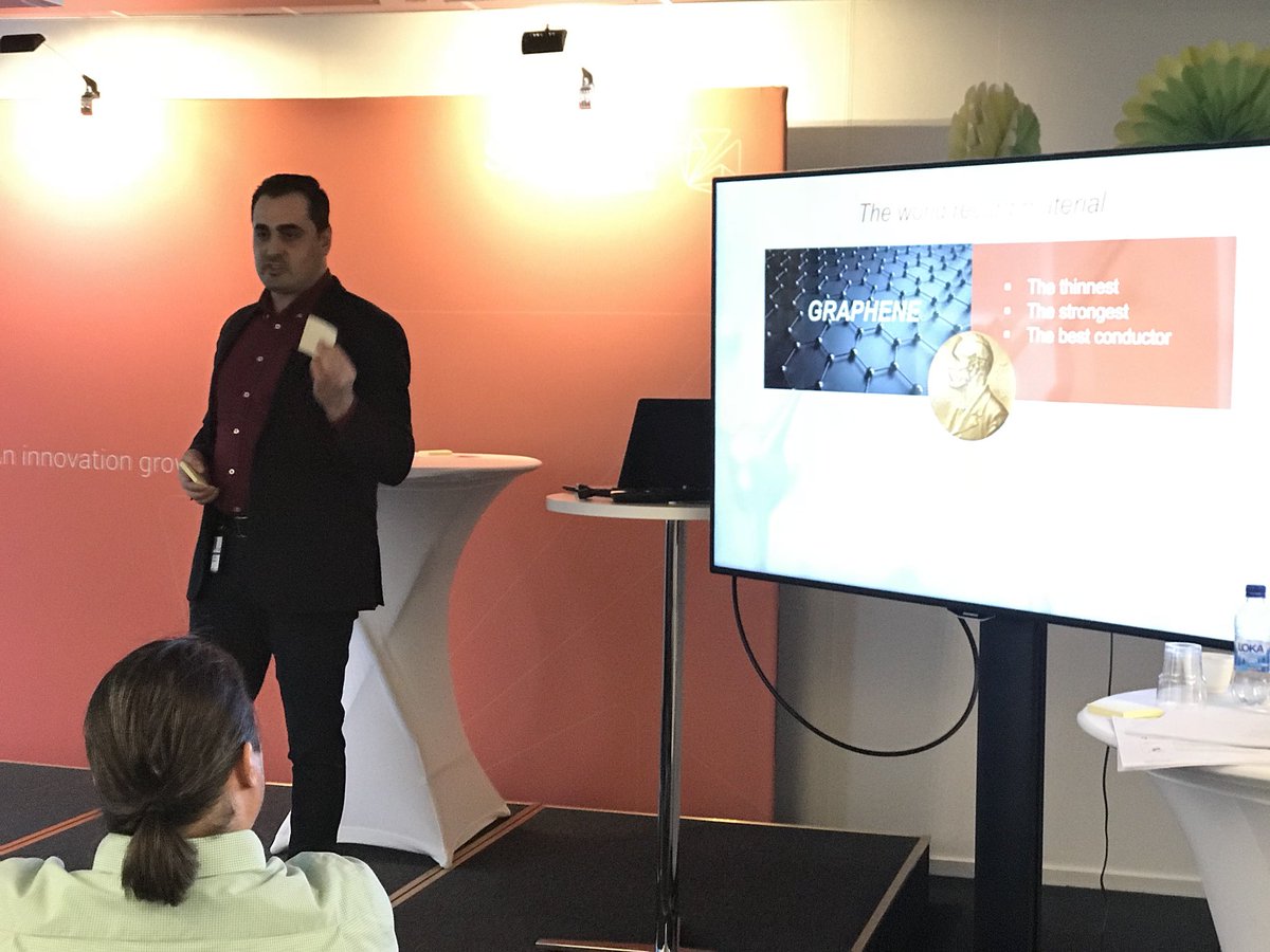 ℝ𝕠𝕝𝕗 𝕃𝕚𝕟𝕕𝕤𝕥𝕣𝕠𝕞 tweet media