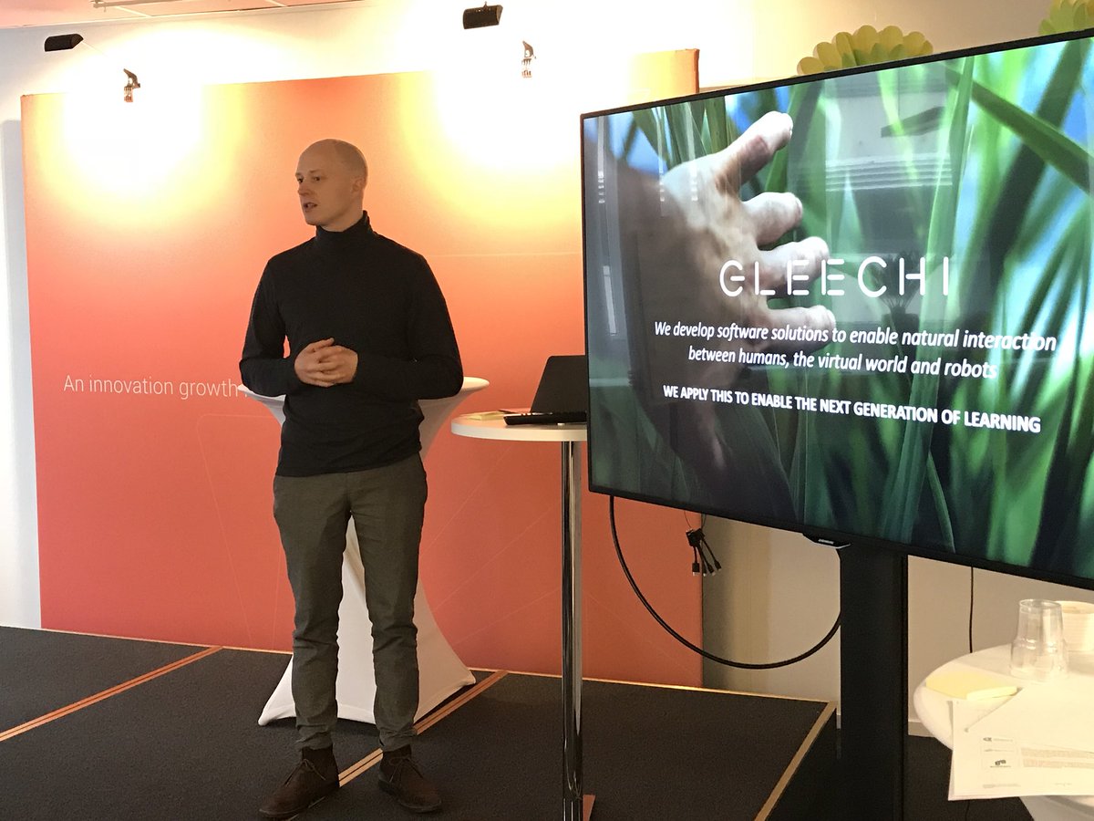 ℝ𝕠𝕝𝕗 𝕃𝕚𝕟𝕕𝕤𝕥𝕣𝕠𝕞 tweet media