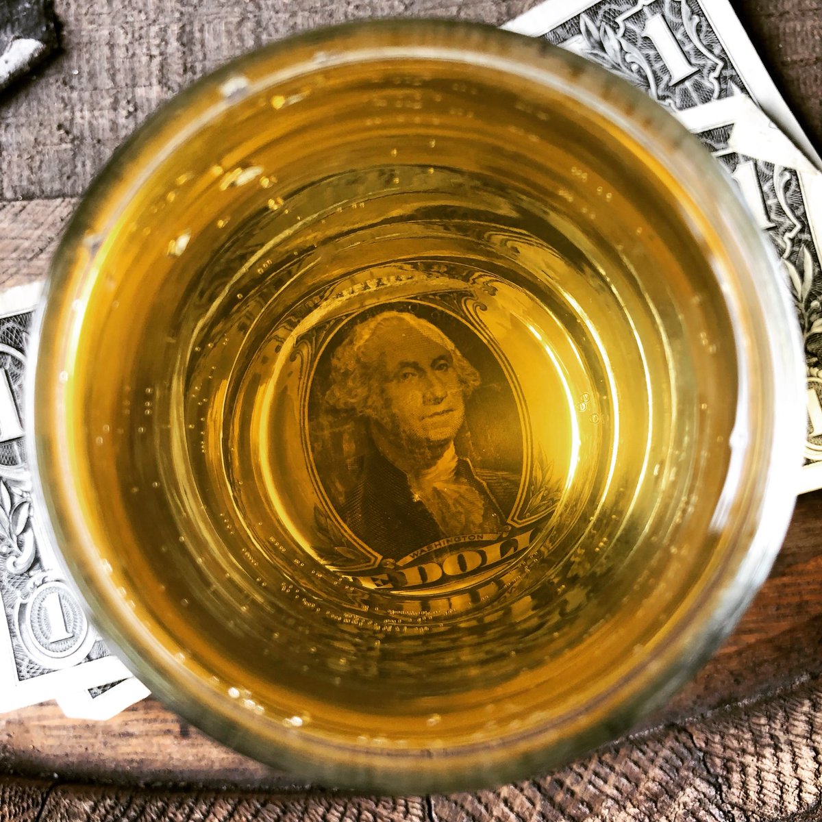 PeoplesCiderCo's tweet photo. #twodollartuesday is the real #mrssallybrown #americanscrumpy 8.4% barrel aged cider https://t.co/Pwi4vDmFAz