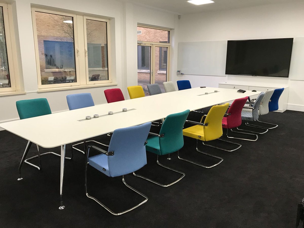 A mix of different fabrics help to brighten up Selo’s new boardroom. Read more about our projects at: buff.ly/2p53bJ8 #workplacedesign