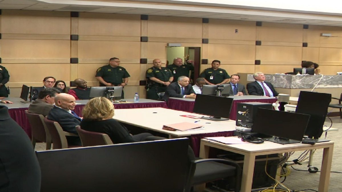 WATCH LIVE Verdict reached in 2006 fatal shooting of Broward sheriff's deputy bit.ly/2HsW19a?utm_so… https://t.co/nGF0LZhR02