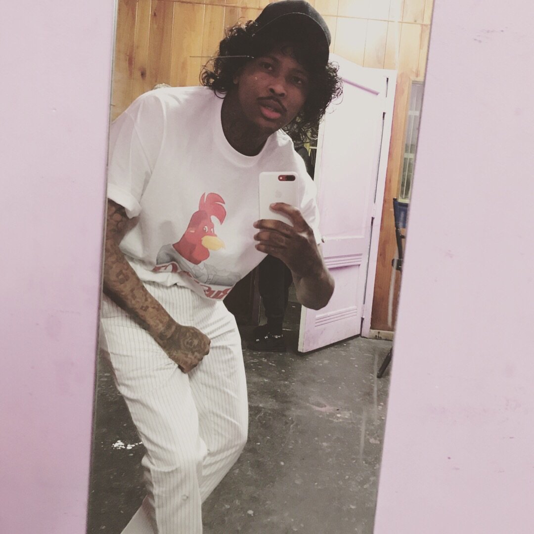 yg tweet media