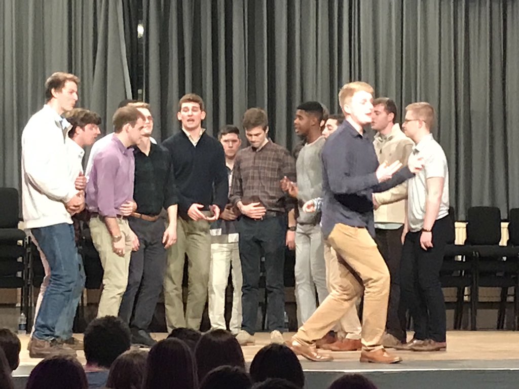Welly_Music's tweet photo. UNC Clefhangers in concert @clefhangers Awesome sound, amazing singing. Great to welcome back OW Patrick Dow https://t.co/qHKHcBWoO7