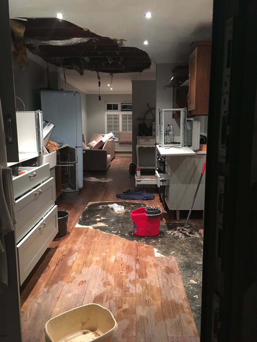 SimplyKleenLtd's tweet photo. #Emergency #callout in #chichester what a #nightmare #burst #pipe damaged found #7days after the big freeze https://t.co/0WazaROnrE