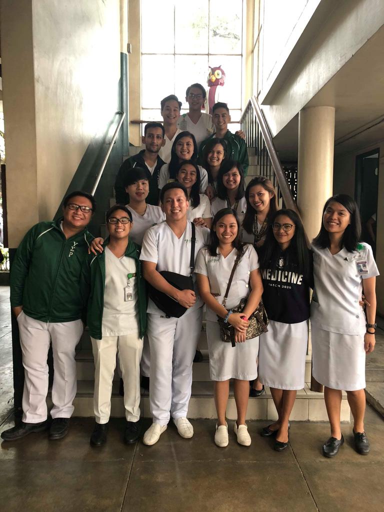 BarlowOrtolani's tweet photo. Happy anniversary Alpha Phi! 14/14 💚 #HailUSR ⚕ https://t.co/QZSDSOqryo