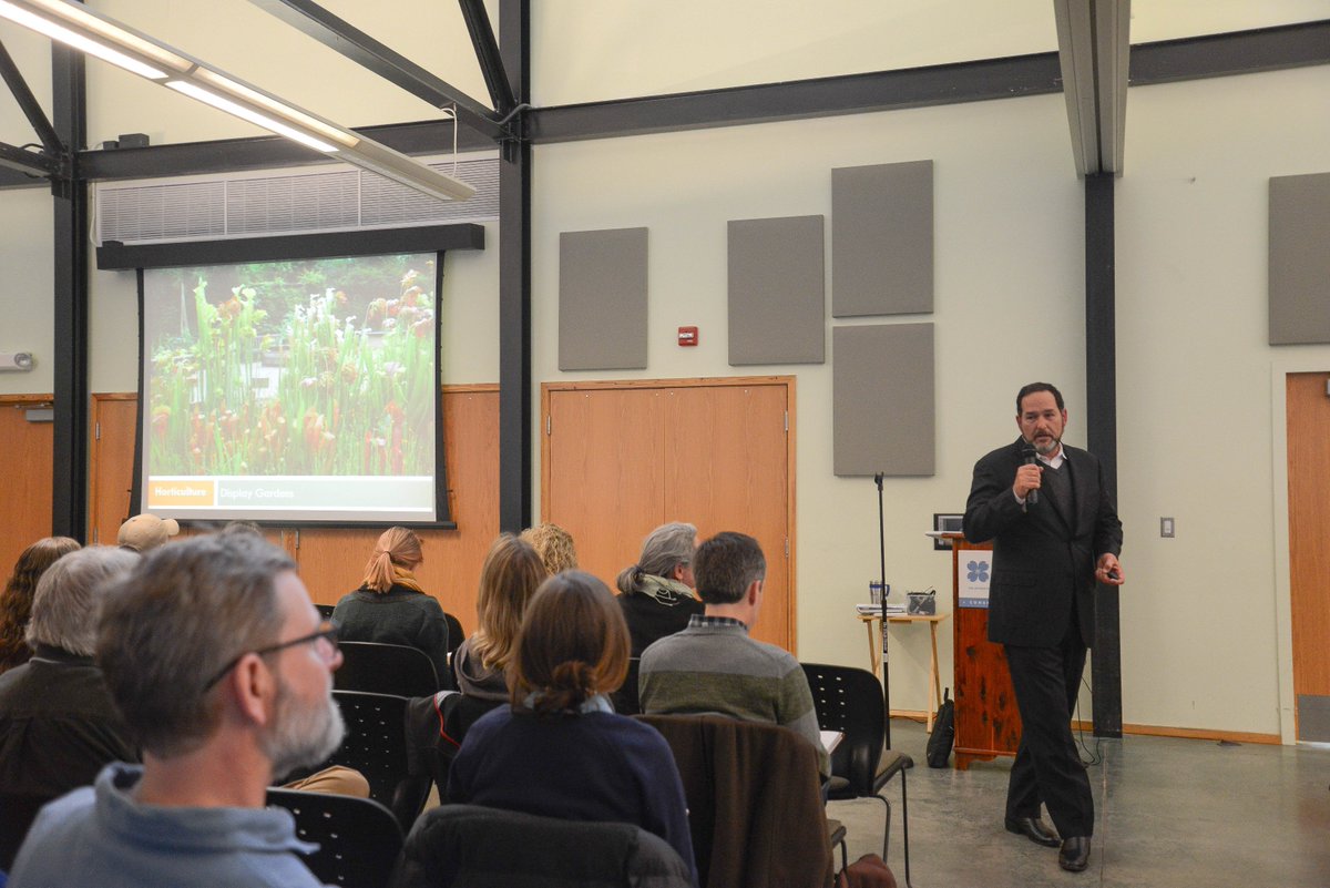 natureserve's tweet photo. More snapshots from #SEBCF - Pictured: #DamonWaitt, Director of @NCBotGarden in #ChapelHill, NC, as he presents #TomEarnhardt to speak!
Photo credit: Lizette Rocha-Aguilar for #NatureServe https://t.co/Whw61h2qhr