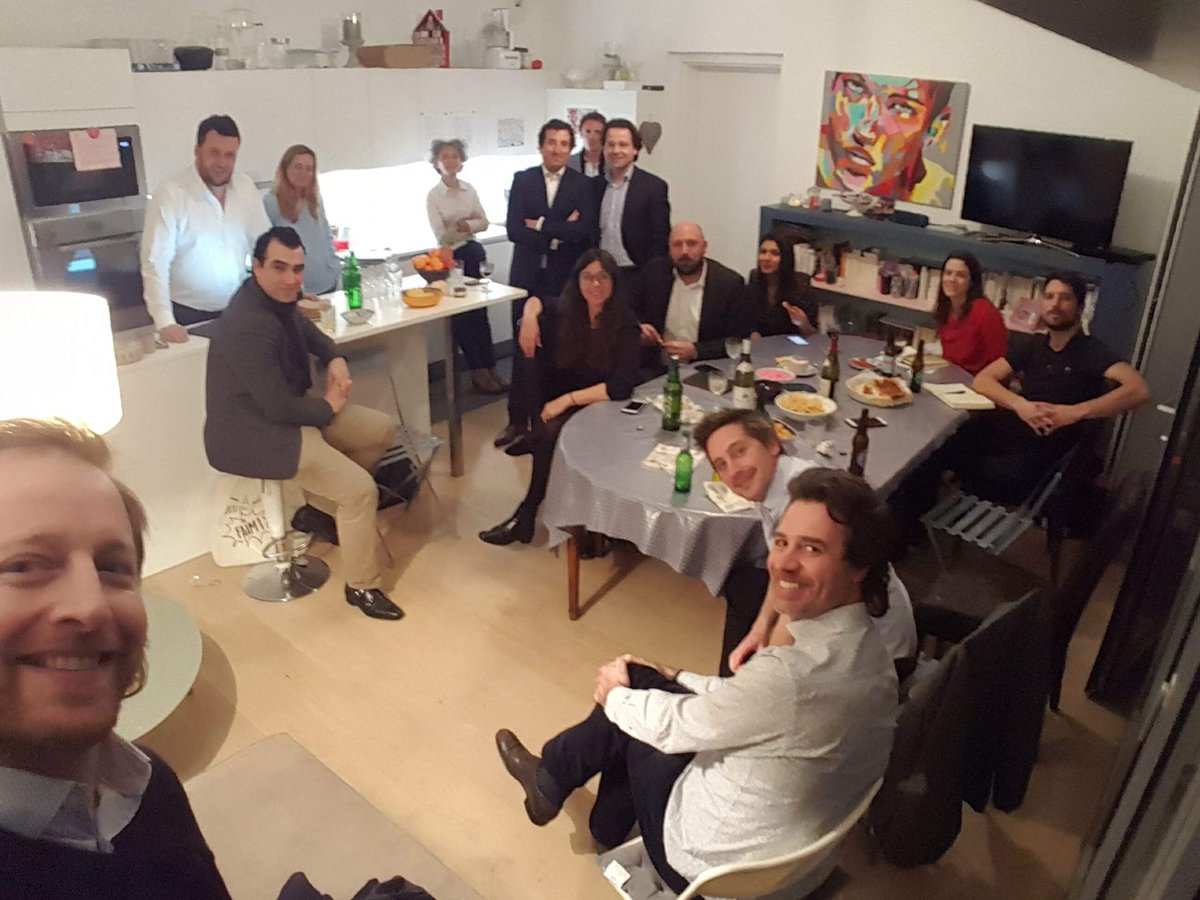 ClubAvotech's tweet photo. AvoTech au travail ! Confs, propositions, projets, financements, recrutement... gros sujets à venir 2018 ! Forza ! #legaltech #Lawyers @DeepBlock_SAS @getcallalawyer @Openflow_legal @SeraphinLegal @FastArbitre @VBDevoue @edivorceFR @INNOVOAVOCATS @ipocamptm https://t.co/NngzZrdnHL