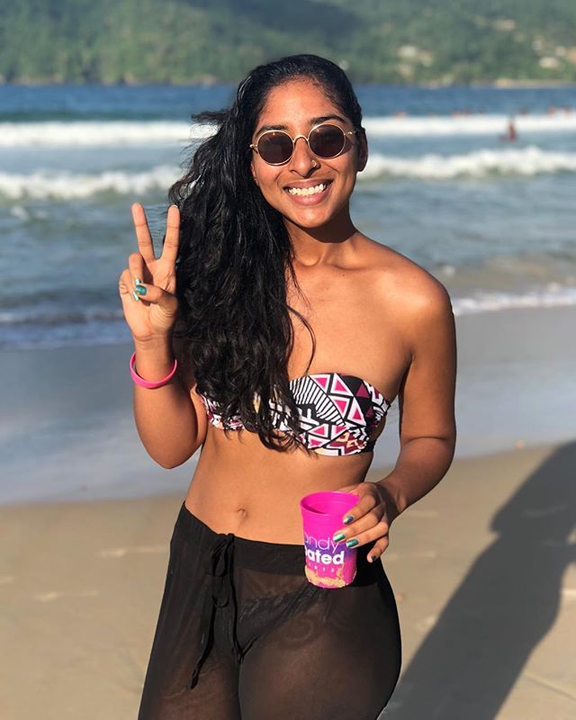 TenielleGuppy's tweet photo. I knew life would be alright, but who could have known it would be this good? .
#LetGo #FLY #Grow #Glow #NoMakeUpMarch #LivinTrini #Trinidad https://t.co/dggZ8C5yMg https://t.co/tnTieaQIE5