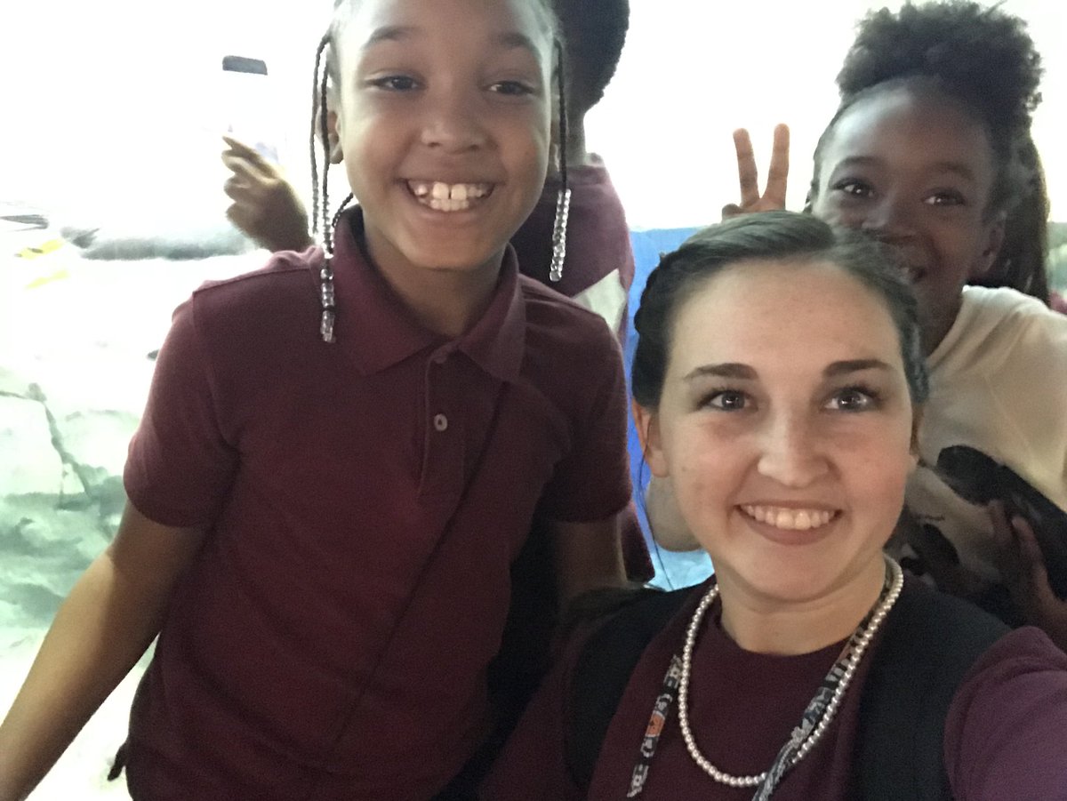 mrs_sknight's tweet photo. Chattanooga Aquarium with Harvest Elementary 3rd Grade! Making adventures that last a life time! #BeBoldMCSS #AdventuresIn3rdGrade @fryans3 @HarvestElem https://t.co/wrkqyWn4oR