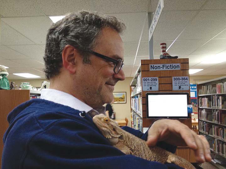 MedicineHatNews's tweet photo. MH Public Library announces new CEO https://t.co/6hoVAG0748 #mdhat @MHPublicLibrary https://t.co/6bJS6Z4vZy