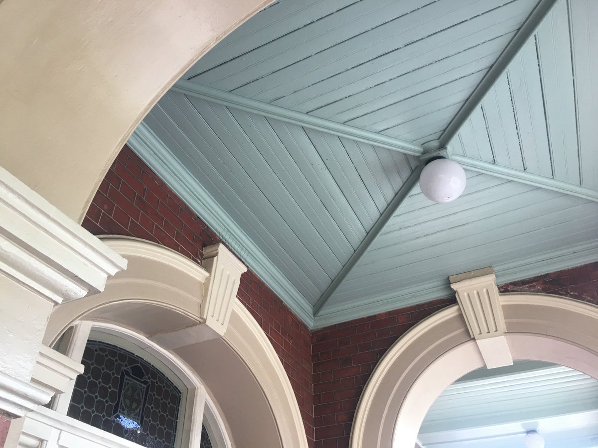 To think that I went on a field study as part of a unit at uni as a 21 year old... and actually enjoyed it! Imagine the excitement that would be displayed if taking my younger students out! #MakeHistoryGreatAgain 

LET THEM EXPLORE!