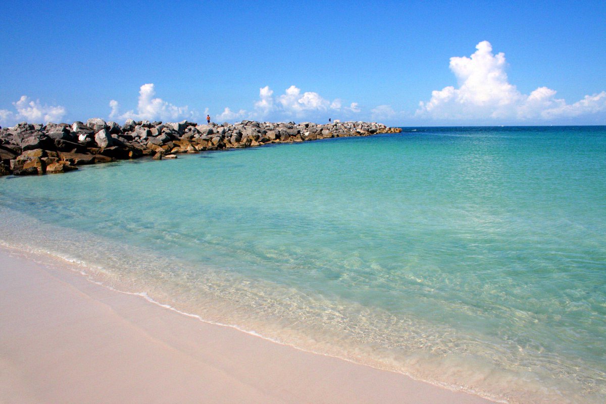 ResortsPCBeach's tweet photo. How is it that we are lucky enough to live in the most beautiful place in the world?! 🌎☀️ #panamacitybeach #fltravelchat #traveltuesday #gointothebeach #loveFL #sharealittlesunshine https://t.co/NIBRJO9NS4