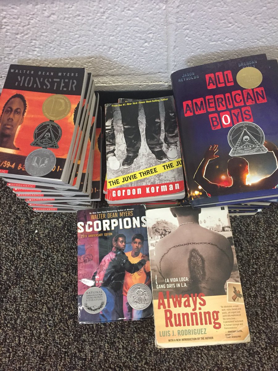 MrsOwczarzak's tweet image. New book clubs are starting in English 1 this week! #readworthy #crimeandjustice