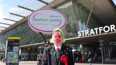 robbinthepoor's tweet photo. Fantastic day in @NewhamLondon speaking to the public about what they want for their borough https://t.co/yjUuNxvyuh