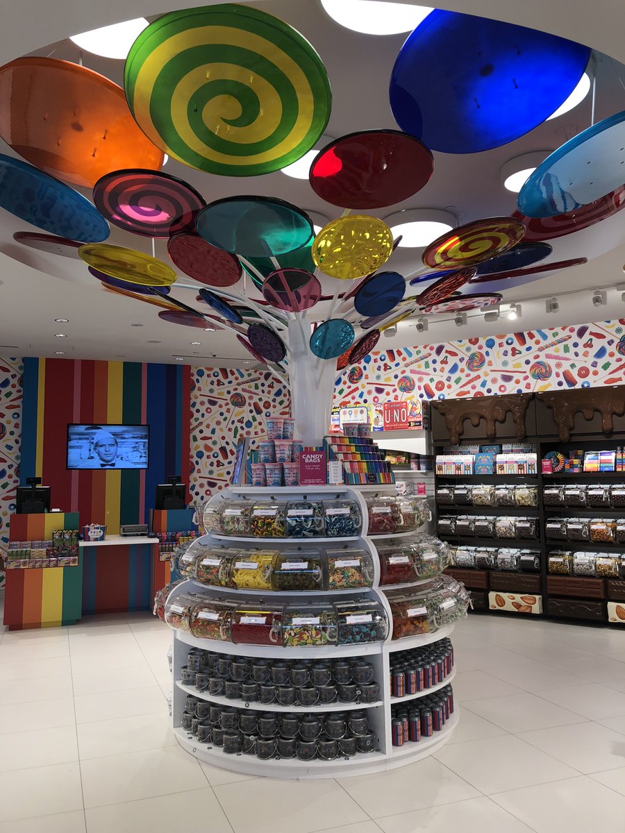 Dylan S Candy Bar Just Opened Its First Toronto Location