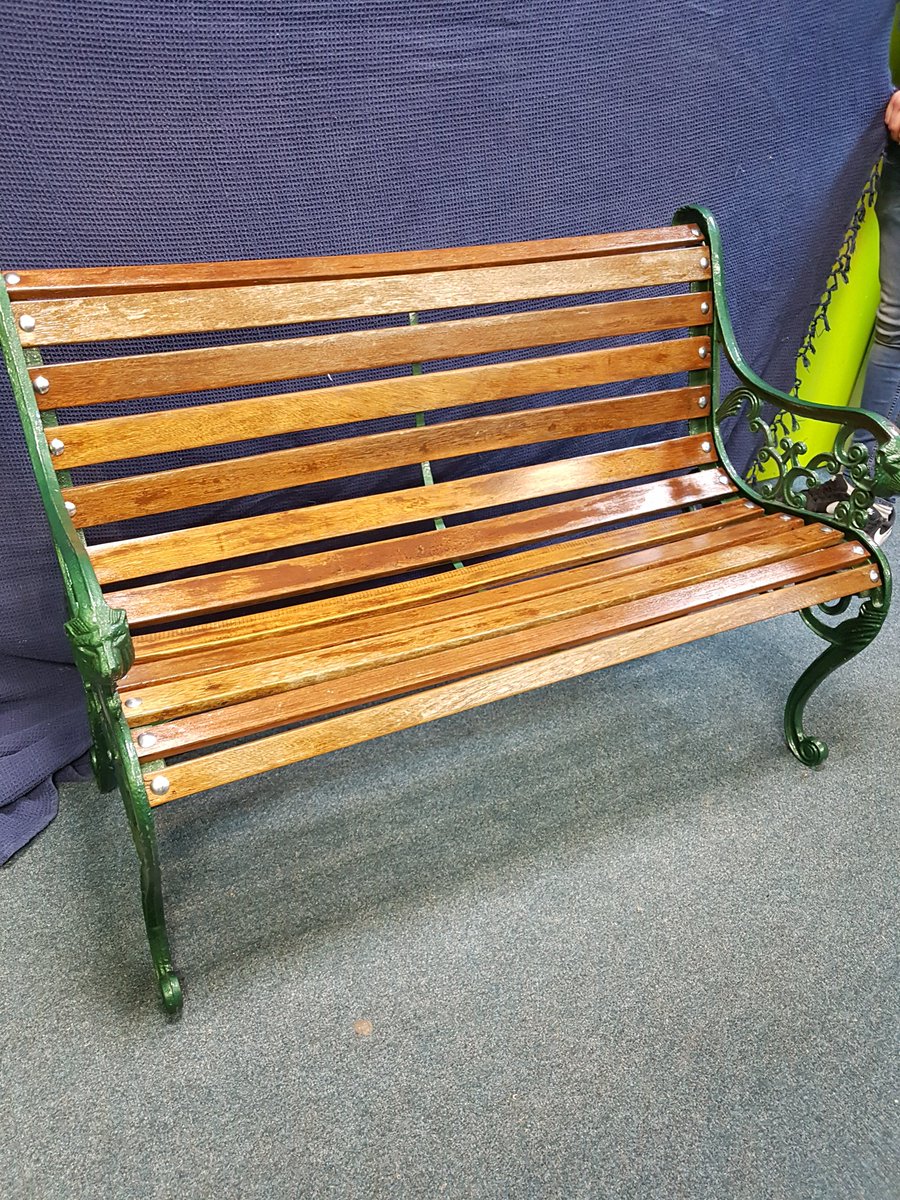 Seeds_4_Success's tweet photo. The bridging project team have finished restoring this bench by hand. It will be placed in Hindon Church as a new memorial bench. To replace the old bench that was there.
#s4s #seeds4success #youthwork #mere #hindon #wiltshire #bridgingproject #bench #restoring #memorialbench https://t.co/t26m1xk4W3