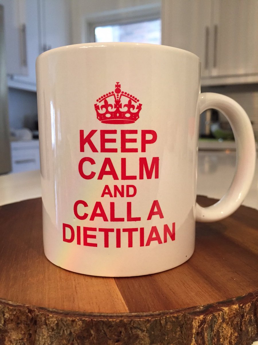 suemahRD's tweet photo. Happy #DietitiansDay to some of my amazing colleagues! YOU ROCK! @gsunderland @LuciaWeilerRD @patriciachuey @shancrockerRD @DougCookRD @ThicknThinBlog  @NutritionArtist @kristynhall @helenecharleb @thrive360ZR @RDLaurie @JenniferSygo @NanciGuestRD @DietitiansCAN #NutritionMonth https://t.co/1cIfSokNDB