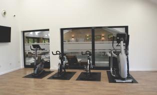 talltreeslodge's tweet photo. Worried about leaving the gym behind during your #holiday in #southdevon 
Don't fret, because all guests @talltreeslodge have exclusive access to the onsite #leisurecomplex with #gym #swimmingpool #sauna and #steamroom 
#leisure #fitness #health #relax #exercise #LearntoSwim https://t.co/ie2woQYKqe