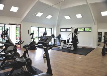 talltreeslodge's tweet photo. Worried about leaving the gym behind during your #holiday in #southdevon 
Don't fret, because all guests @talltreeslodge have exclusive access to the onsite #leisurecomplex with #gym #swimmingpool #sauna and #steamroom 
#leisure #fitness #health #relax #exercise #LearntoSwim https://t.co/ie2woQYKqe