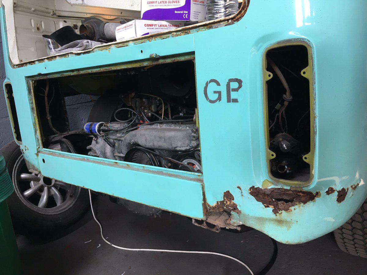 VBaywindow's tweet photo. Start of first side to be tackled back in 2016. Front arch step and rear quarter, lots of rot removed! #VW #type2 #volkswagen #DevonCamper #Devon https://t.co/cfnLQnP9OW