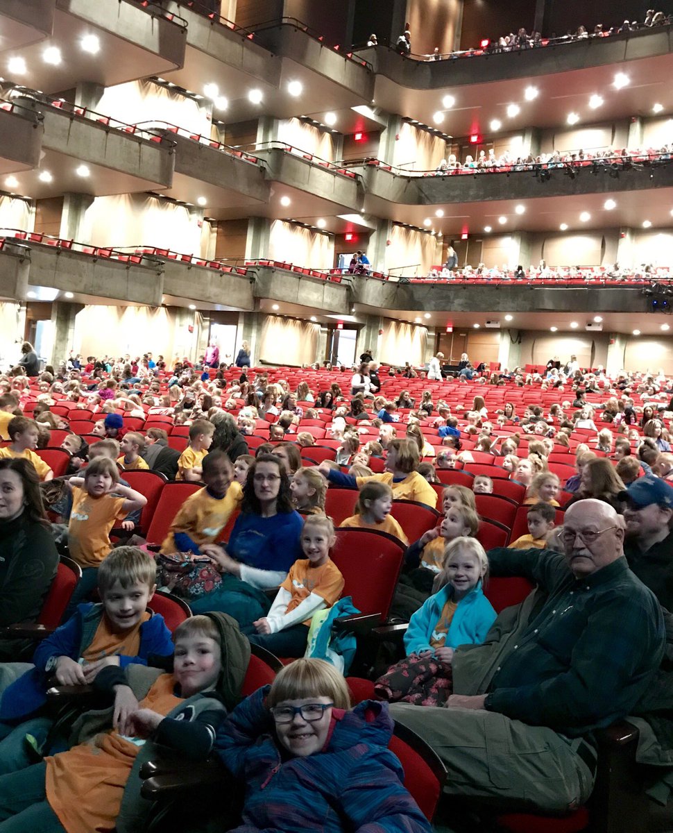 MrsBertsch1st's tweet photo. Go, Dog. Go! Clowes Memorial Hall at Butler University brought P.D. Eastman’s classic to life for our kindergarteners today.  We followed that up with lunch at Hinkle. Great day to be a kindergartener (or a teacher of one)! https://t.co/QHmlh8CYFj